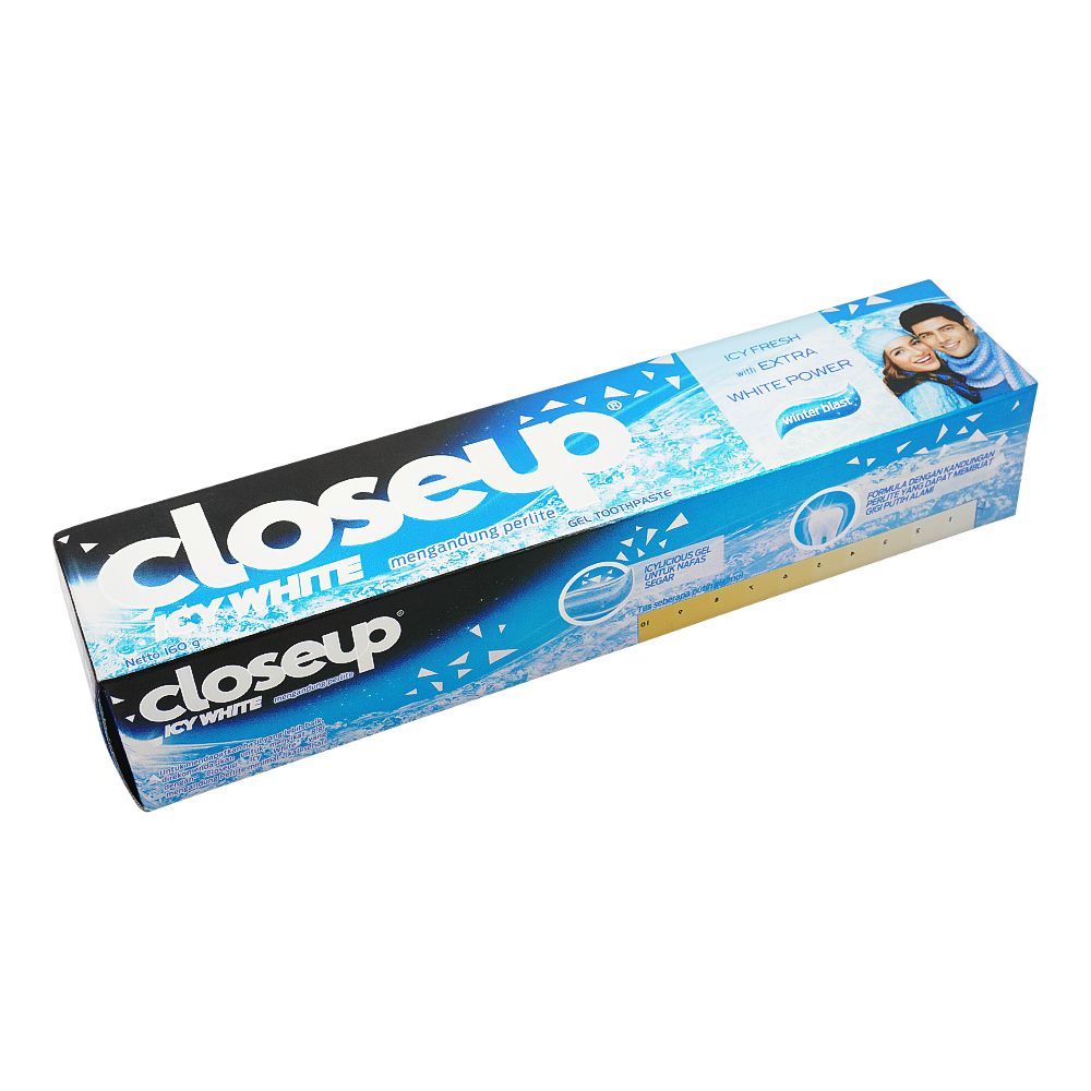 Closeup DEEP ACTION Tooth Paste 10